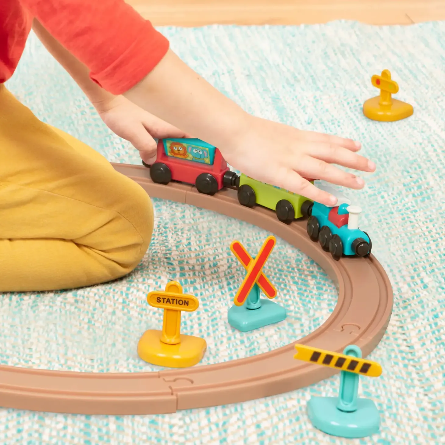 All Aboard – kolejka z torami i znakami 29 el., magnetyczne wagony 2+
