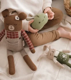 Duży dziergany miś z wełny alpaki - sienna plaid shirt