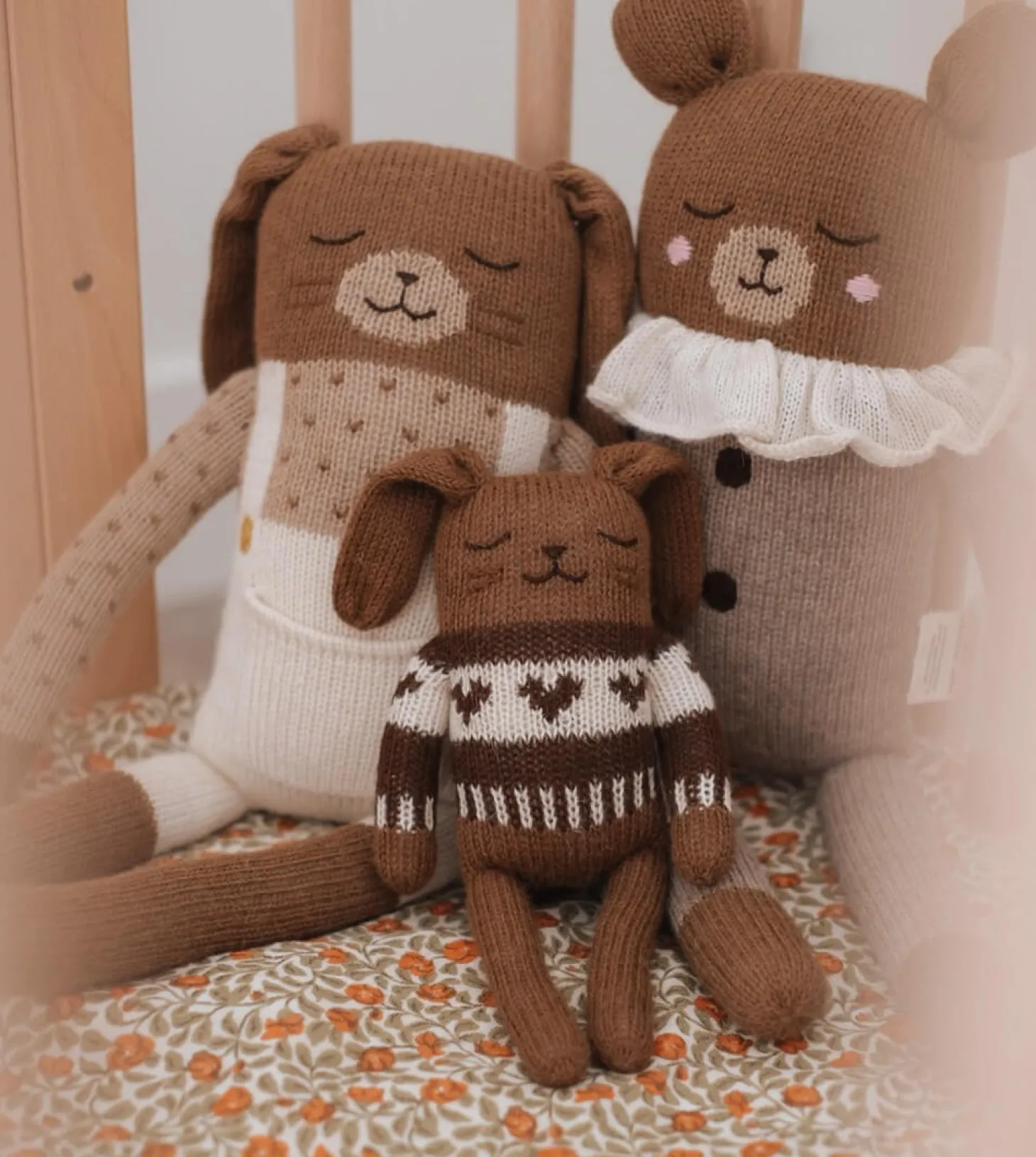 Dziergany królik z wełny alpaki - dark mocha jaquard sweater