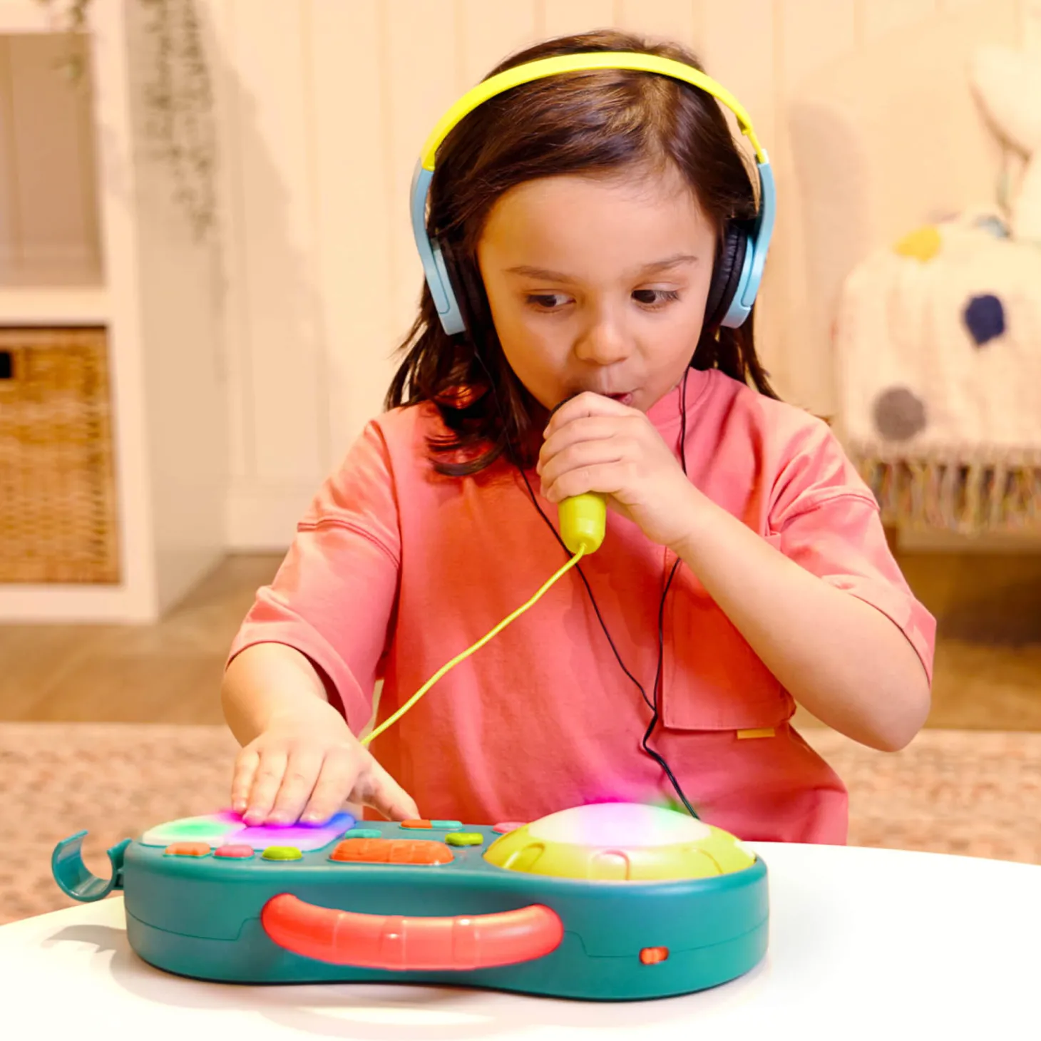 MiniMixer – konsola DJ-a do miksowania muzyki
