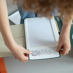 Tablet graficzny z szablonami do rysowania KIDYDRAW-PAD - Meli Melo, 10+