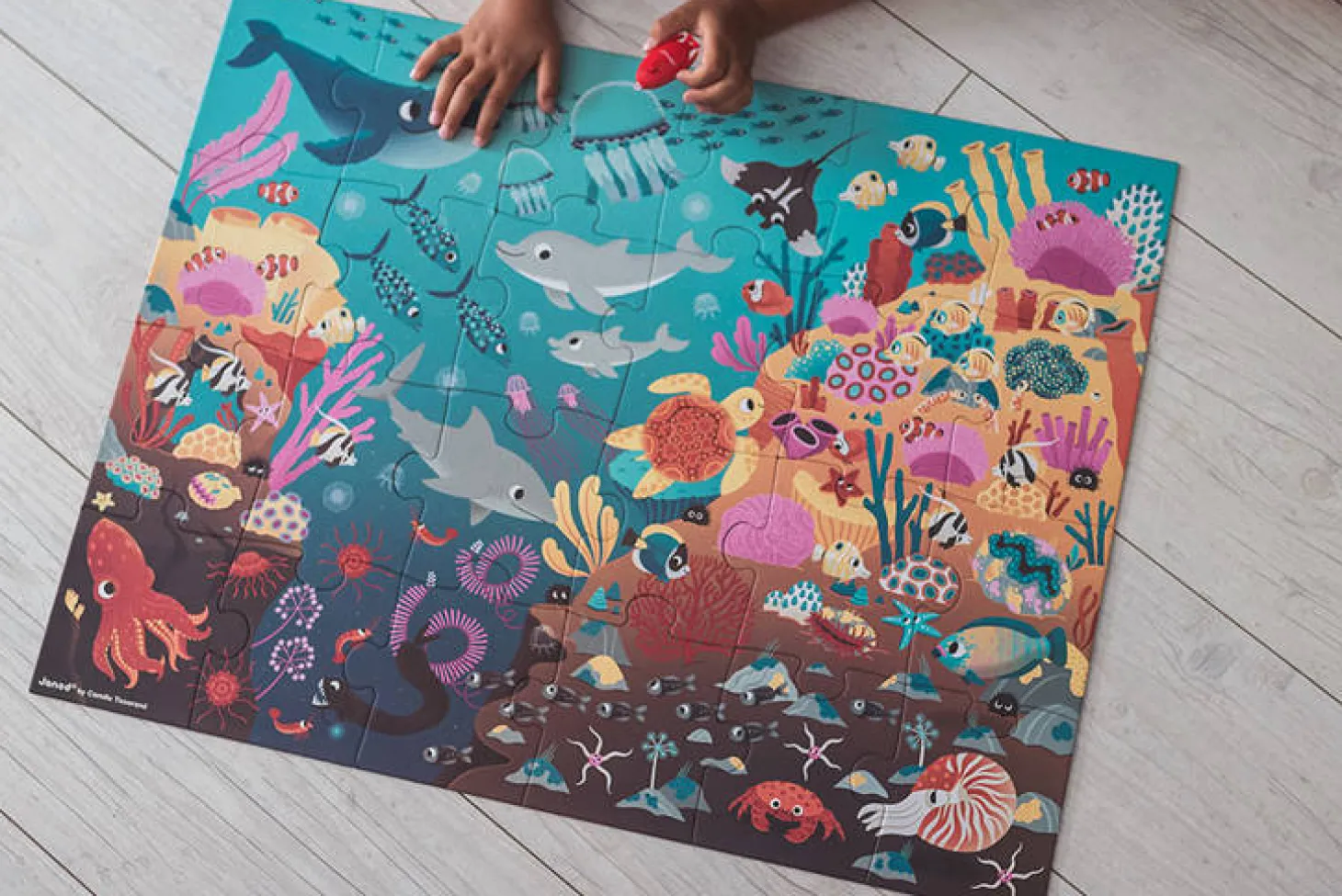 Świecące puzzle z mini-lampką UV Ocean 24 elementy 3+