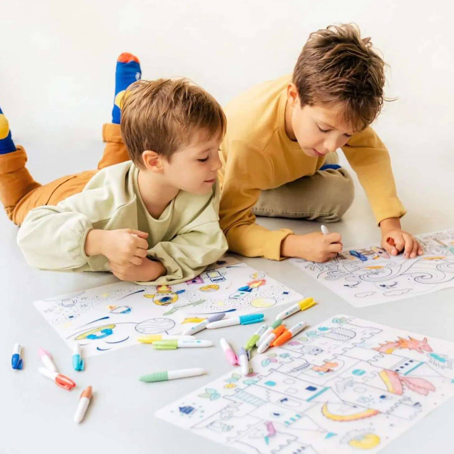 Zestaw do kolorowania z silikonową matą - On an Iceberg